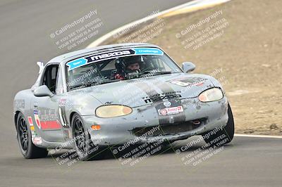 media/Jan-26-2025-CalClub SCCA (Sun) [[cfcea7df88]]/Group 4/Race/